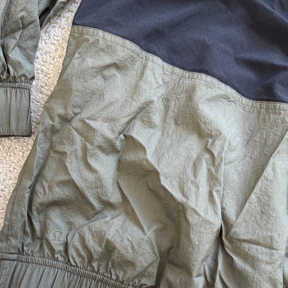 Lululemon Olive and Black track Jacket - Picture 4 of 4